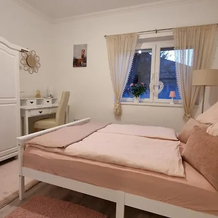 Apartment Rozsa *